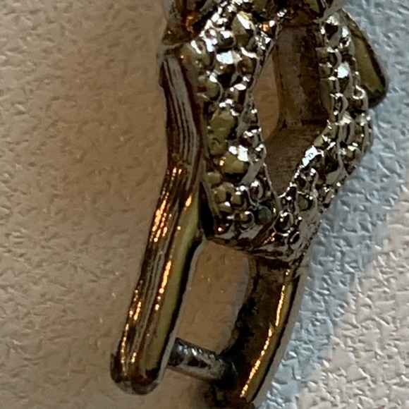 Elegant Vintage Silver Tone Women's Bracelet - Picture 3 of 8